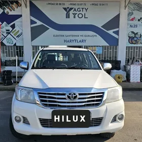 Toyota Hilux 2013