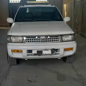 Nissan Pathfinder 1998