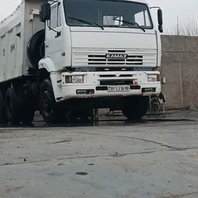 Kamaz 6520 2011