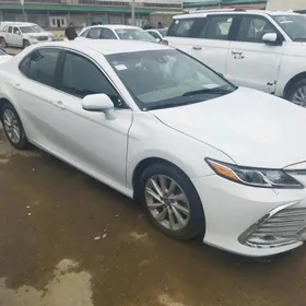 Toyota Camry 2023