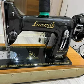 tikin mashyn averlok