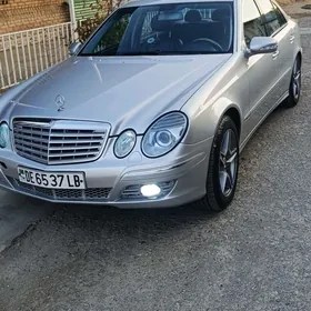 Mercedes-Benz E320 2002