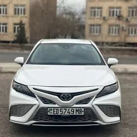 Toyota Camry 2022