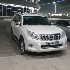 Toyota Land Cruiser Prado 2012