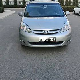 Toyota Sienna 2006