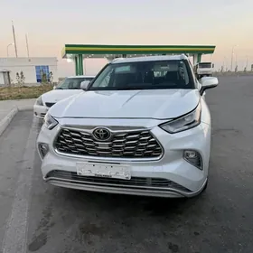 Toyota Highlander 2024