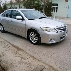 Toyota Camry 2010