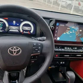 Toyota Camry 2025