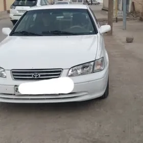 Toyota Camry 1998