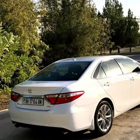 Toyota Camry 2015
