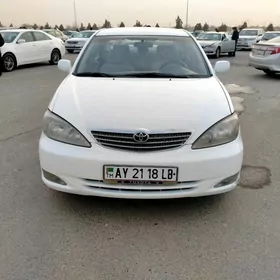 Toyota Camry 2004