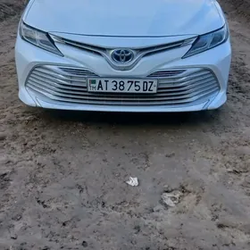 Toyota Camry 2020