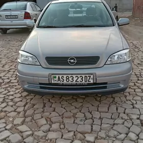 Opel Astra 2000