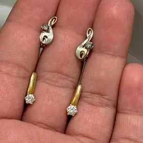 Gyzyl çaga gulakhalkalar