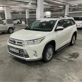 Toyota Highlander 2018