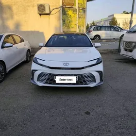 Toyota Camry 2025
