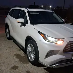 Toyota Highlander 2022