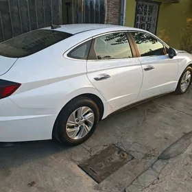 Hyundai Sonata Hybrid 2020