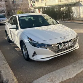 Hyundai Elantra 2021