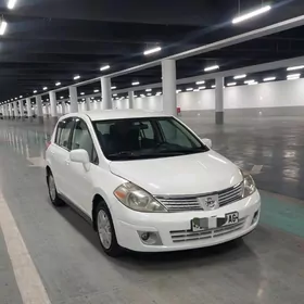 Nissan Versa 2011