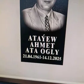 yadygarlik daslara at yazmak