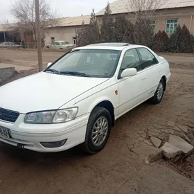 Toyota Camry 2000