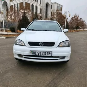Opel Astra 2003