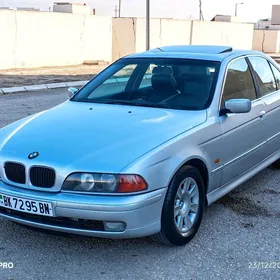 BMW E39 1999