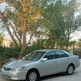 Toyota Camry 2005