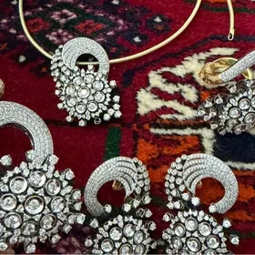 gyzyl Komplekt Nabor garnitur