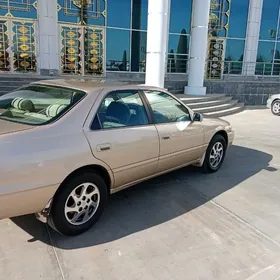Toyota Camry 1999