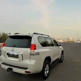 Toyota Land Cruiser Prado 2012