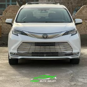 Toyota Sienna 2021