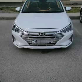 Hyundai Elantra 2020