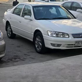 Toyota Camry 1997