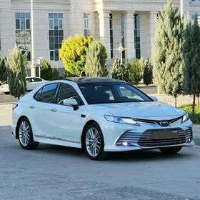 Toyota Camry 2020
