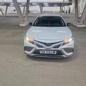 Toyota Camry 2022