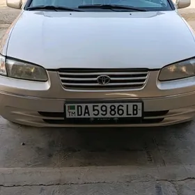 Toyota Camry 1997