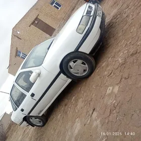 Opel Vectra 1990