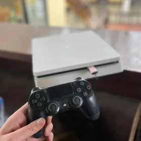 PS 4 Slim 9.00