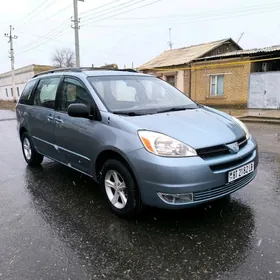 Toyota Sienna 2005