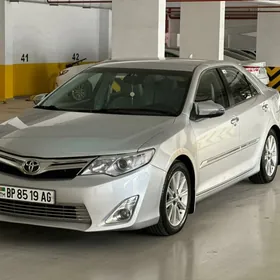 Toyota Camry 2013