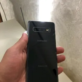 SAMSUNG S10