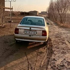 Opel Vectra 1992