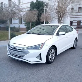 Hyundai Elantra 2020