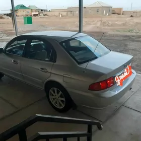 Kia Optima 2001