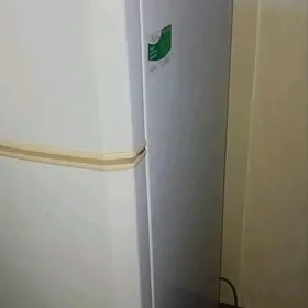 Продается холодильник Lg 1200