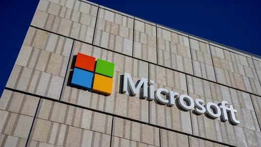 Microsoft toprak uglerody üçin uly möçberli karz şertnamasyna gol çekdi