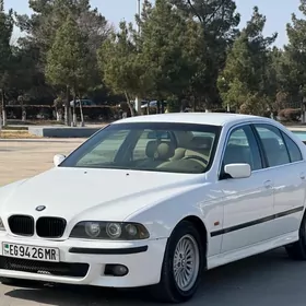 BMW E39 2000