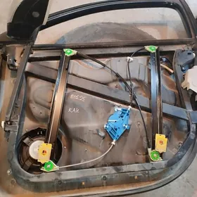 VW Touareg ayna  tros